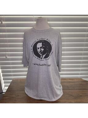 Vintage 2001 Martin Luther King Jr. Mayor's Holiday Commission T-Shirt